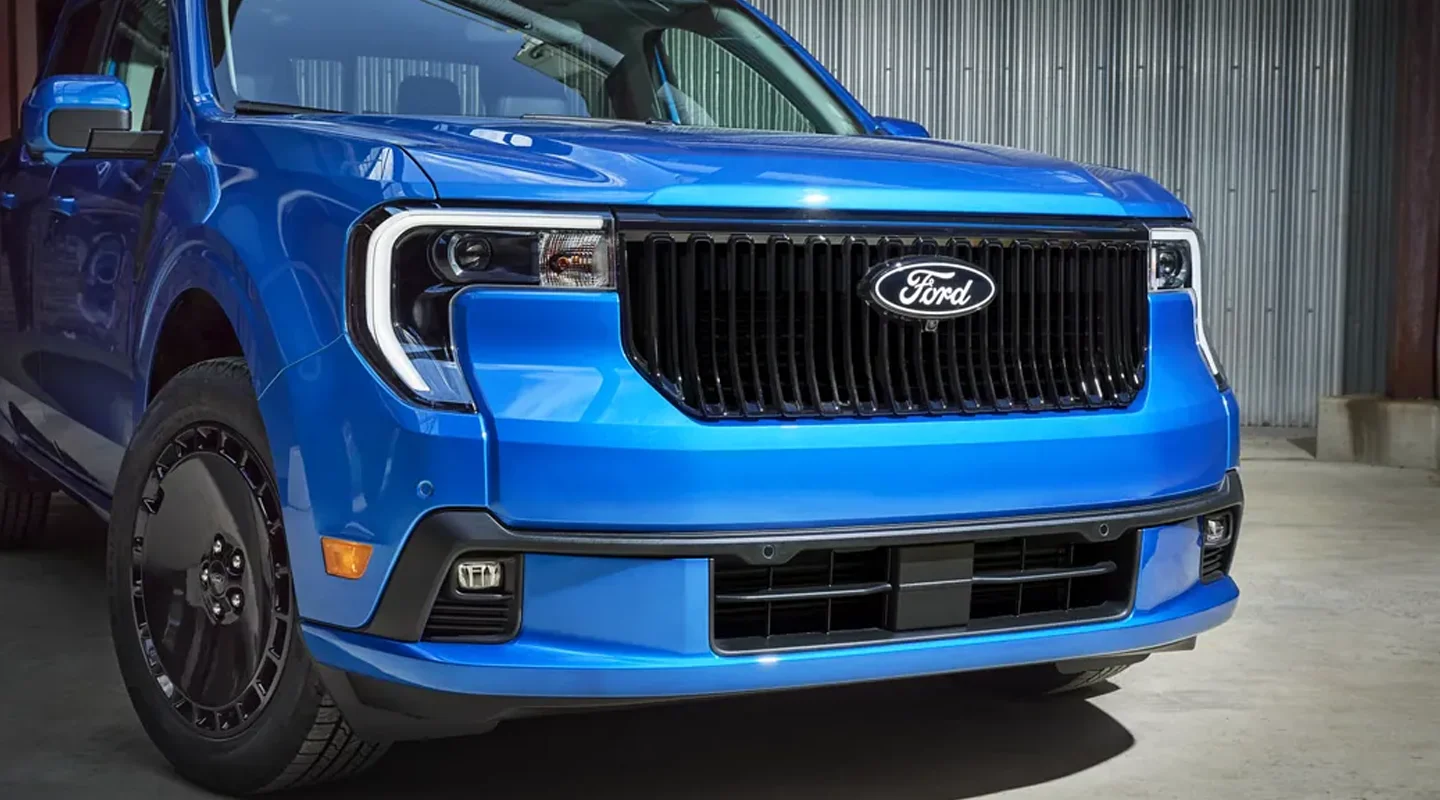 2025 Ford Lobo - Exterior 2025 Ford Maverick Lobo Front end